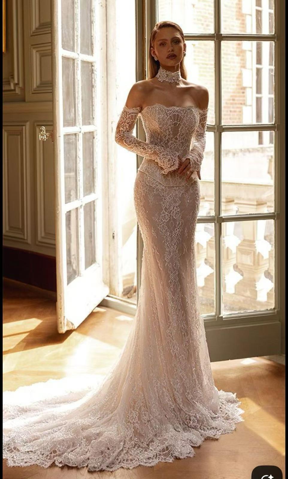 Robe de Mariée Sirène en Dentelle Scintillante avec Corset & Traîne – Sur Mesure